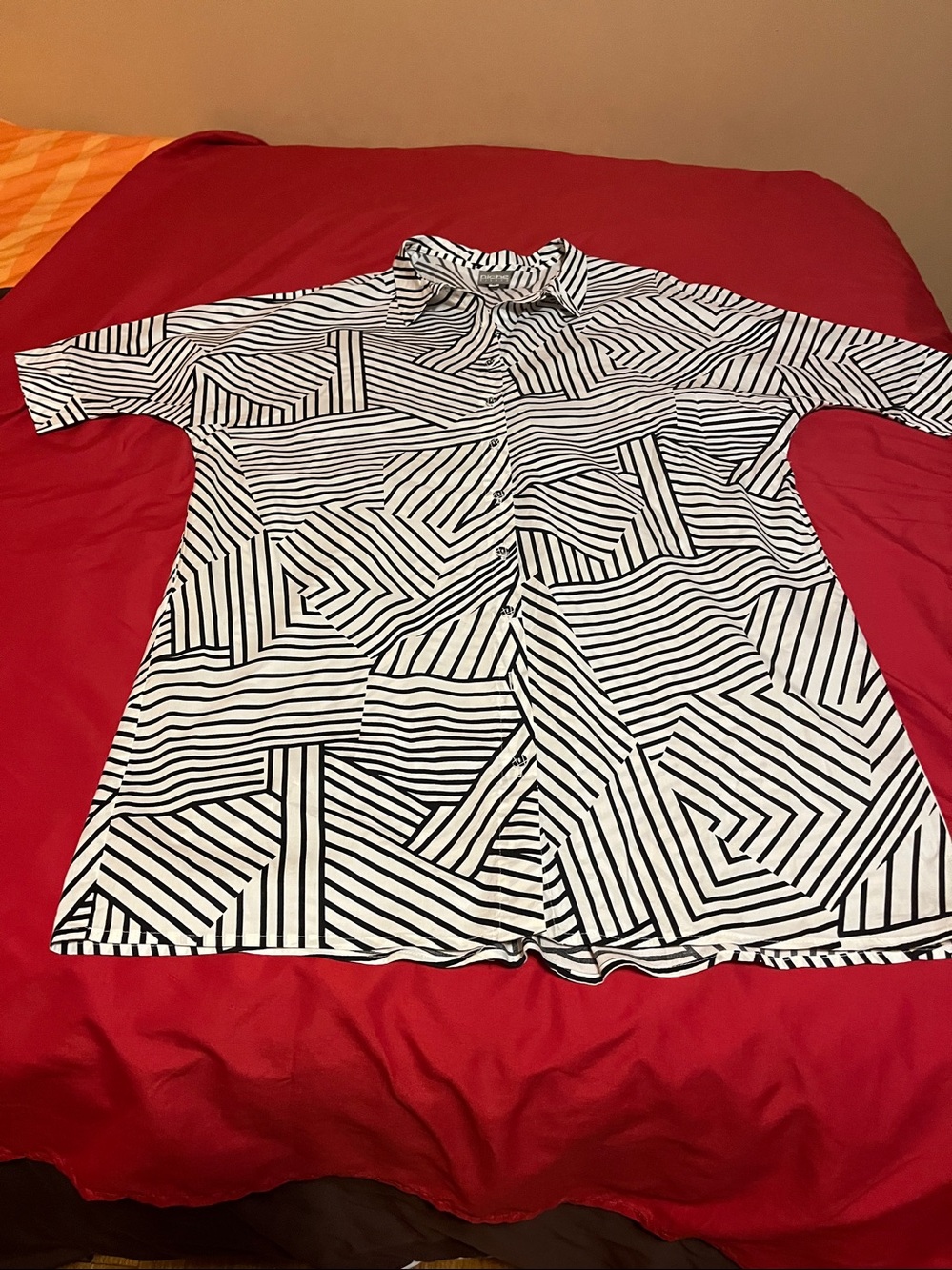 Black and White Geometric Pattern Shirt Dress